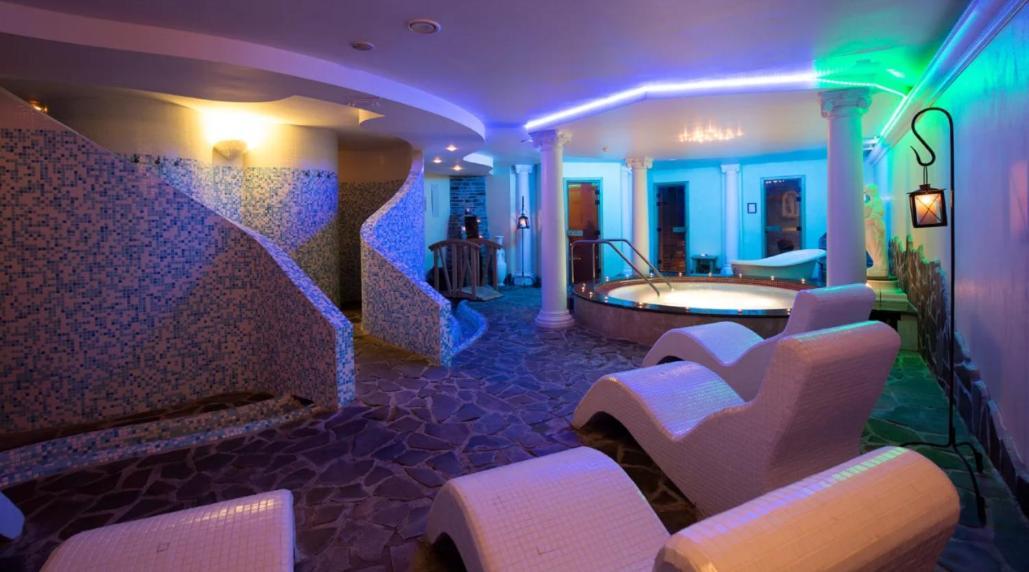 Studio Srncek - Tatranska Strba - Wellness, Bazen Exterior foto