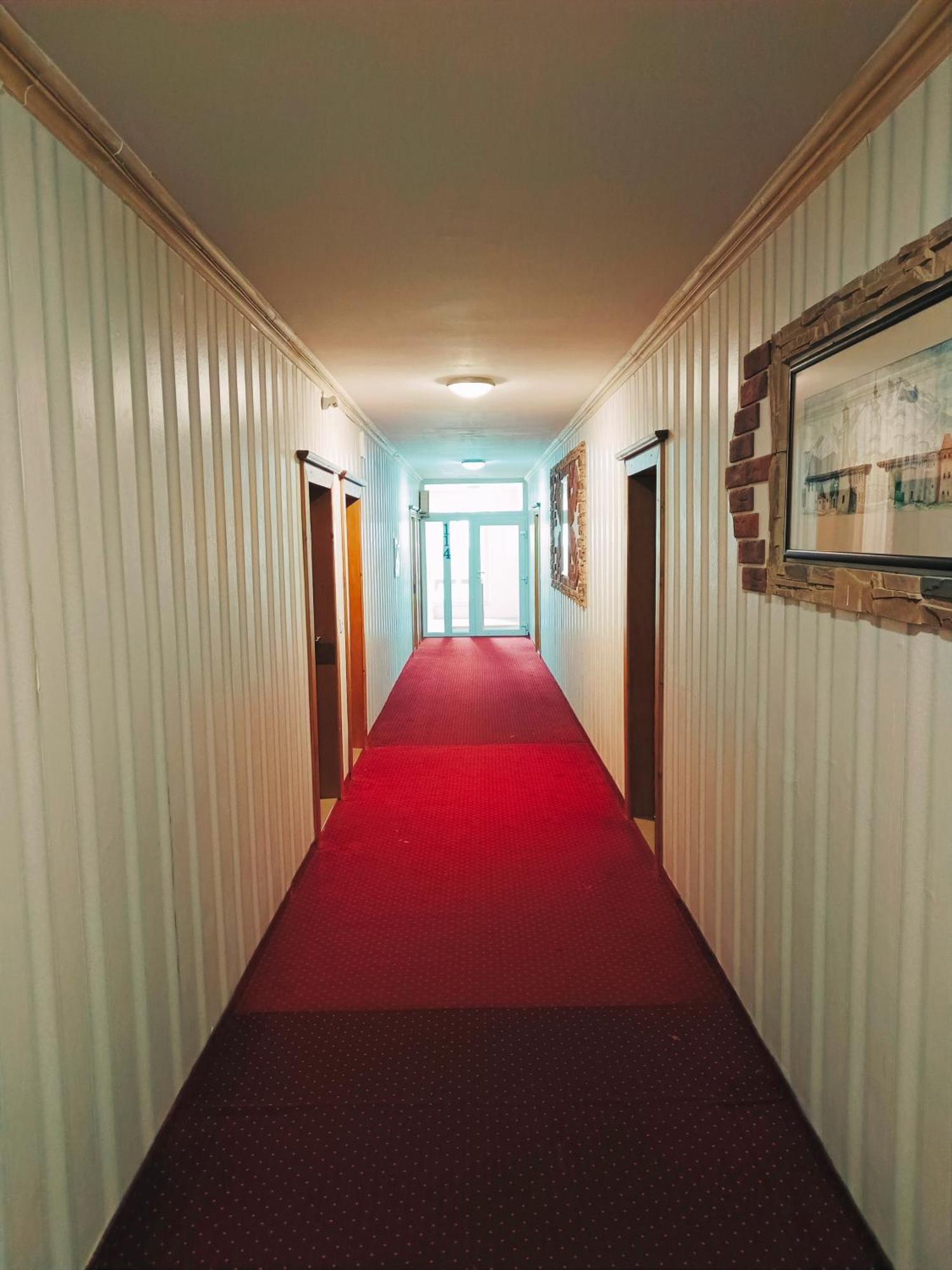 Studio Srncek - Tatranska Strba - Wellness, Bazen Exterior foto